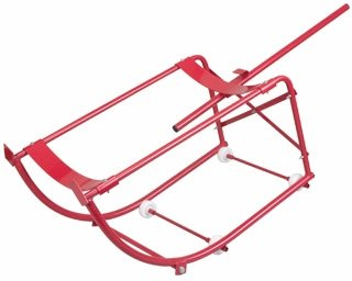 Carucior butoaie; proiectat pt butoaie de 200l, permite incarcarea, transportul si depozitarea convenabila a butoaielor, finisaj de inalta calitate, greutate max butoi: 273kg [1]