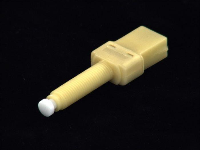 Comutator lumini frana potrivit AUDI 100 C2, 100 C3, 100 C4, 80 B2, 80 B3, 80 B4, 90 B2, 90 B3, A4 B5, A6 C4, A6 C5, A8 D2; VW PASSAT B5 06.76-01.05 [2]