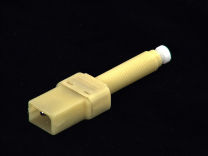 Comutator lumini frana potrivit AUDI 100 C2, 100 C3, 100 C4, 80 B2, 80 B3, 80 B4, 90 B2, 90 B3, A4 B5, A6 C4, A6 C5, A8 D2; VW PASSAT B5 06.76-01.05 [1]