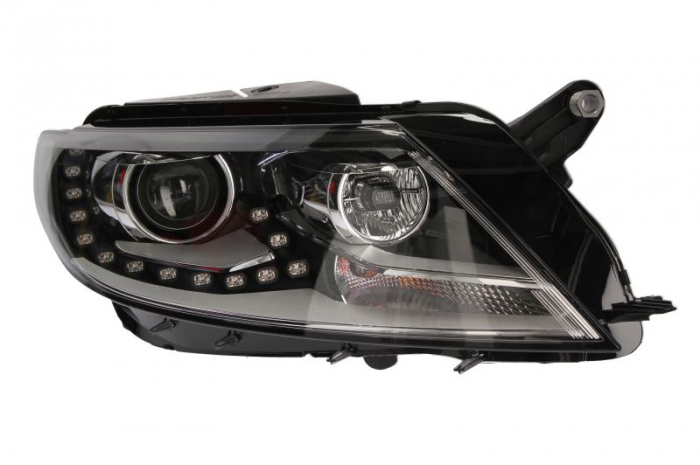 Far Dreapta (bi-xenon, D3S/H7, automat, fara motoras, culoare semnalizator: portocaliu) potrivit VW CC B7 -07.17 [1]