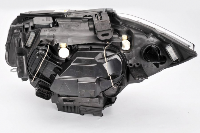 Far dreapta (D1S, reglaj electric, cu motoras, bixenon, cu iluminare in viraje) BMW Seria 1 (E81),Seria 1 (E82),Seria 1 (E87),Seria 1 (E88) 2002-2013 [4]