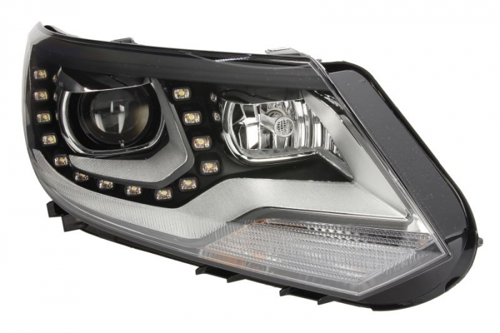 Far dreapta (D3S/H7/LED, reglaj electric cu motoras, cu reglarea adaptiva a luminii de drum, cu lumini de zi, fundal cromat) VW TIGUAN 2011-2016 [1]