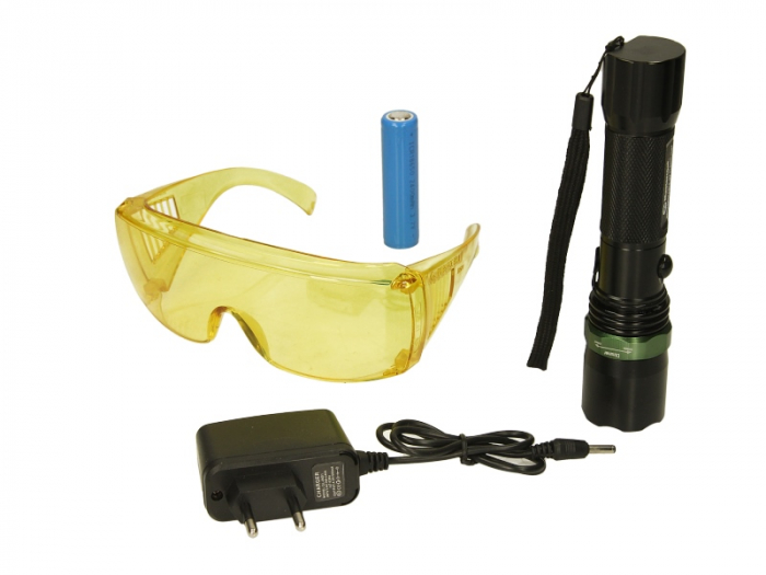 Lampa UV pentru detectare scurgerilor de refirgerant Mastercool, cu functie ZOOM, incarcator si ochelari incluse [3]
