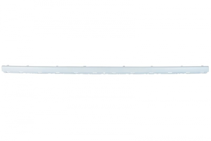 Ornament bara spate mijloc, cu locas pentru crom trim BMW Seria 5 limuzina intre 2000-2004 [2]