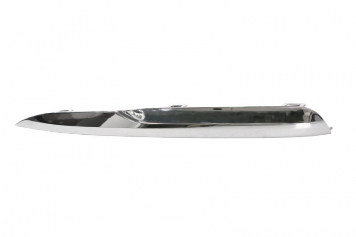 Ornament grila fata stanga inferior, model LUXURY LINE, plastic, crom BMW Seria 3 intre 2015-2019 [2]