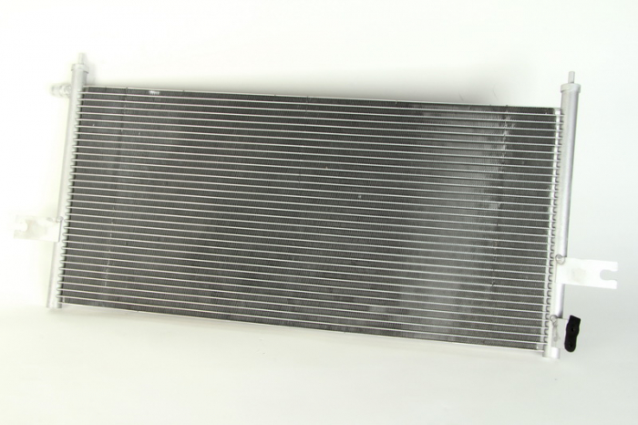 Radiator AC condensator NISSAN PICK UP (D22) 2.4 I 4WD [1]