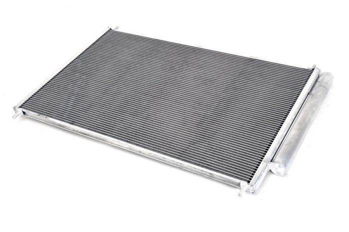 Radiator AC condensator TOYOTA AURIS 1.4 D-4D [2]