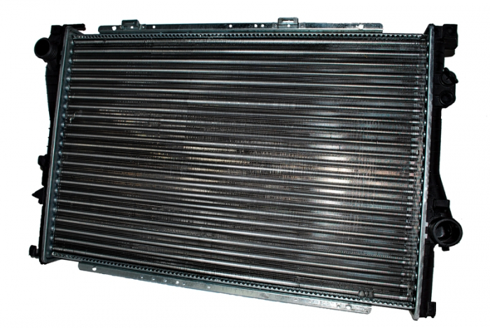 Radiator apa racire motor (transmisie manuala) BMW Seria 5 (E39), 7 (E38) 2.0-5.4 intre 1994-2003 [1]