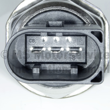 Senzor presiune combustibil potrivit AUDI A4 B7, A4 B8, A5, A6 ALLROAD C6, A6 C6, A8 D3, Q7; VW TOUAREG 2.7D/3.0D/4.2D 08.03-03.12 [4]