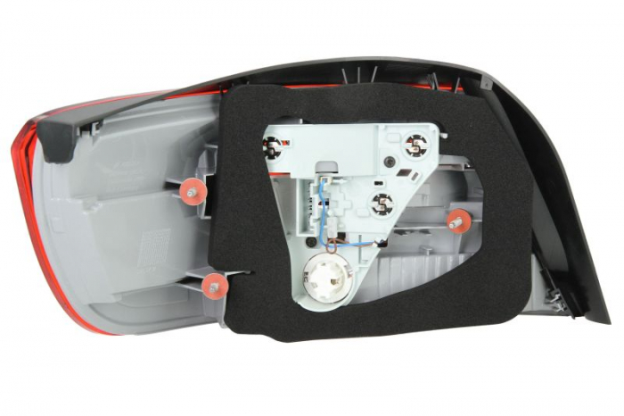 Stop tripla lampa spate dreapta ( exterior , LED, Semnalizator alb, culoare sticla: rosu) BMW Seria 3 DECAPOTABILA 2006-2010 [2]