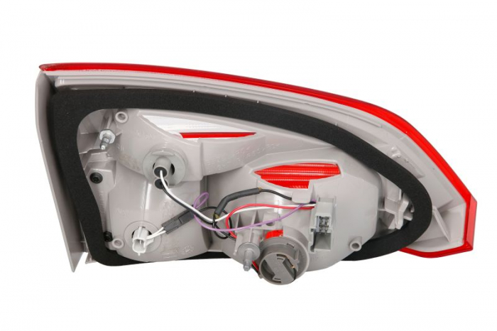 Stop tripla lampa spate dreapta (interior, LED) FORD FOCUS COMBI 2010-2014 [2]