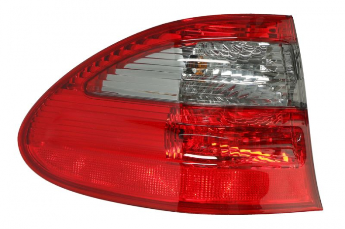 Stop tripla lampa spate stanga ( exterior , Semnalizator fumuriu, culoare sticla: rosu) MERCEDES Clasa E COMBI 2002-2009 [1]