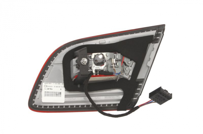 Stop tripla lampa spate stanga (interior, LED, culoare sticla: rosu) BMW Seria 3 DECAPOTABILA 2006-2010 [2]