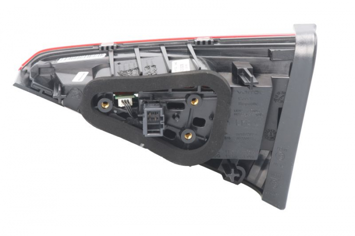 Stop tripla lampa spate stanga (interior, LED) SKODA SUPERB COMBI dupa 2015 [2]