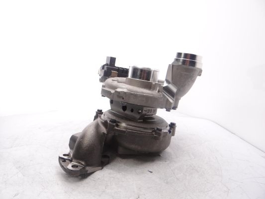 Turbocompresor ( cu set de garnituri) potrivit MERCEDES C T-MODEL (S204), C (W204), CLS (C218), CLS (C219), CLS SHOOTING BRAKE (X218), E (A207), E (C207), E T-MODEL (S211) 3.0D 01.05- [4]