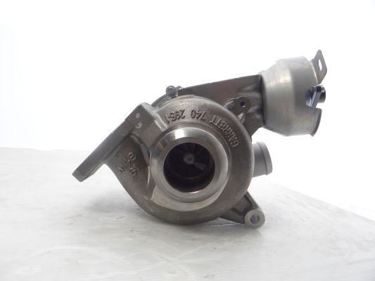 Turbocompresor ( cu set de garnituri) potrivit VOLVO C30, C70 II, S40 II, S80 II, V50, V70 III; FORD C-MAX, FOCUS C-MAX, FOCUS II, FOCUS II/KOMBI, GALAXY II, KUGA I 2.0D 10.03-12.15 [3]