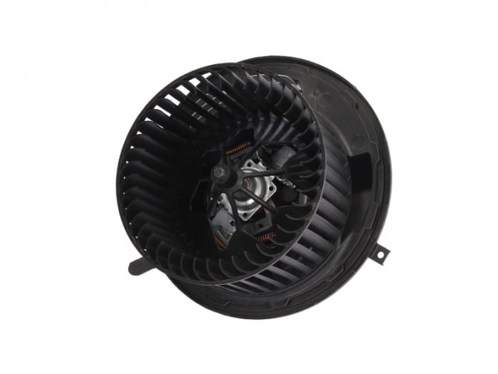 Ventilator habitaclu potrivit BMW Seria 1 (E81), 1 (E82), 1 (E87), 1 (E88), 3 (E90), 3 (E91), 3 (E92), 3 (E93), X1 (E84), X3 (F25), X4 (F26), Z4 (E89) 1.6-4.4 06.04-03.18 [1]