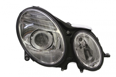 Piese Auto - Far dreapta H7, electric, cu motoras,interior crom, semnalizator transparent MERCEDES Clasa E W211 intre 2002-2009
