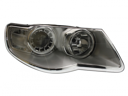 Piese Auto - Far dreapta (H7/H9, electric, cu motoras, fundal argintiu) VW TOUAREG 2002-2006