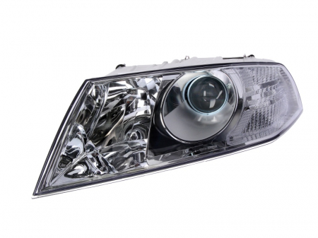 Piese Auto - Far stanga (D1S/H1, reglaj electric, cu motoras, fundal negru/insertii crom) SKODA OCTAVIA II
