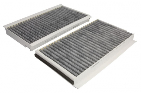 Piese Auto - Filtru aer habitaclu cu carbon activ BMW Seria 5 (E60), 5 (E61), 6 (E63), 6 (E64) 2.0-5.0 intre 2001-2010
