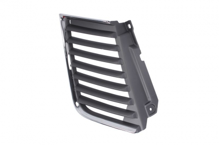 Grile - Grila fata dreapta negru/crom MITSUBISHI L 200 / TRITON intre 2005-2010