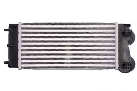 Intercooler DS DS 4, DS 5; CITROEN C4, C4 GRAND PICASSO I, C4 I, C4 II, C4 PICASSO I, DS4, DS5; PEUGEOT 3008, 308, 308 I, 5008 1.6/1.6H 2007-2018 [1]