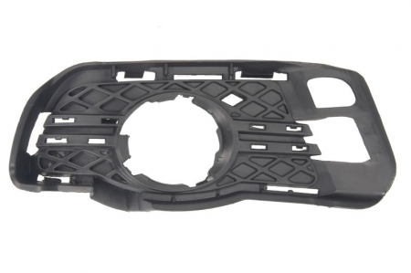 Ornamente - Ornament bara Fata Dreapta (cu loc de sipci, cu gauri pentru lampa de ceata, plastic, negru) potrivit MERCEDES C T-MODEL (S204), C (W204) 01.07-08.14 01.07-03.11