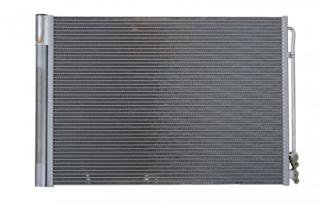 Radiator AC condensator cu uscator potrivit BMW Seria 5 (F10), 5 (F11), 5 GRAN TURISMO (F07), 6 (F12), 6 (F13), 6 GRAN COUPE (F06), 7 (F01, F02, F03, F04) 2.0D-3.0H 02.08-10.18 [1]