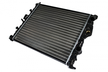 Radiator apa - Radiator apa racire motor (transmisie manuala) DACIA LOGAN, LOGAN EXPRESS, LOGAN MCV, SANDERO, SOLENZA; NISSAN KUBISTAR; RENAULT CLIO II, KANGOO, KANGOO EXPRESS, LOGAN I, MEGANE I 1.2-2.0 dupa 1996