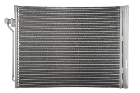 Radiator clima AC - Radiator clima AC cu uscator BMW Seria 5 (F10), 5 (F11), 5 GRAN TURISMO (F07), 6 (F12), 6 (F13), 6 GRAN COUPE (F06), 7 (F01, F02, F03, F04) 2.5-4.4 intre 2009-2018
