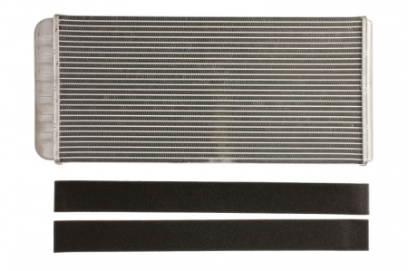 Schimbator caldura incalzire habitaclu (370x180x32mm) potrivit VOLVO FH II D13C420-D13K540 01.12- [1]