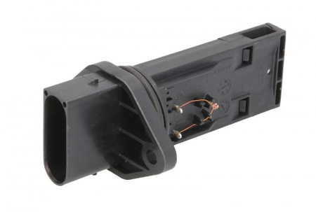 Senzor debitmetru (5 pin, ) potrivit MERCEDES C (CL203), C T-MODEL (S202), C T-MODEL (S203), C T-MODEL (S204), C (W202), C (W203), C (W204), CLK (A208), CLK (C208), CLK (C209) 1.6-5.0 09.90-06.12 [1]