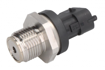 Electrica - Senzor presiune combustibil CR potrivit IVECO DAILY IV, MASSIF, POWER DAILY, EUROCARGO I-III, MAGIRUS; RVI MASCOTT; ALFA ROMEO 147, 156, 159, 166, BRERA, GIULIETTA, GT, MITO 1.2D-5.9D 09.00-