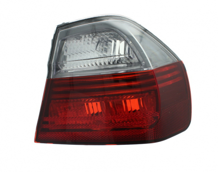 Stopuri - Stop lampa spate dreapta exterior culoare semnalizator fumuriu BMW Seria 3 E90, E91 Sedan intre 2004-2008