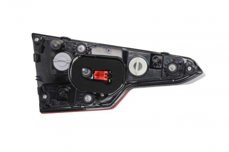 Stop lampa spate Dreapta partea interioara, W16W potrivit AUDI A4 ALLROAD B8, A4 B8, A4 B9 1.4-4.2 11.07- [1]