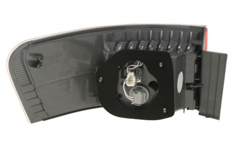 Stop tripla lampa spate dreapta ( exterior , LED) TOYOTA AVENSIS COMBI dupa 2009 [1]