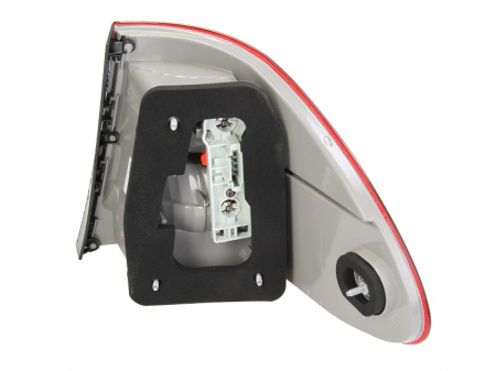 Stop tripla lampa spate dreapta ( exterior , Semnalizator alb, culoare sticla: rosu) MERCEDES Clasa E COMBI 2002-2006 [1]