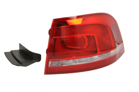 Stopuri - Stop tripla lampa spate dreapta ( exterior ) VW PASSAT COMBI 2010-2014