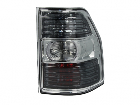 Stopuri - Stop tripla lampa spate dreapta (Semnalizator alb, culoare sticla alb) MITSUBISHI PAJERO OFF-ROAD 5 usi dupa 2007