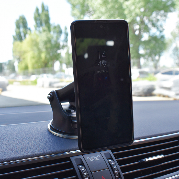 SUPORT TELEFON AUTO MAGNETIC CU FIXARE PE BORD/PARBRIZ CU VENTUZA [3]