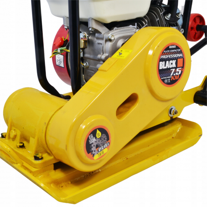Compactor pentru asfalt, pavaj, nisip, pietriş- putere motor: 7,5 CP, 500mp capacitate de compactare [4]
