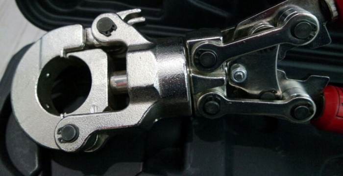 Presa sertizare tevi si conducte PEX  8 capete de presare TH si U  16-32mm [6]
