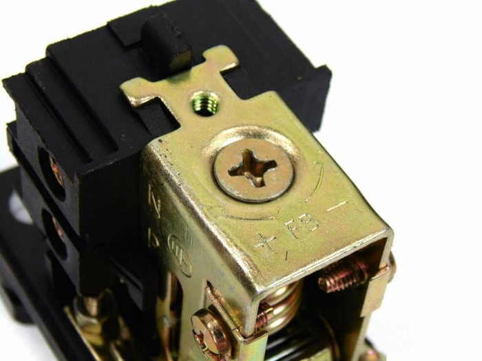 Presostat 220V cu 2 manometre [7]