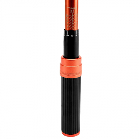 Cheie dinamometrica pentru roti 1/2" 40-220 Nm cu tubulare de 17, 19, 21, 24MM in valiza SN1738 [1]