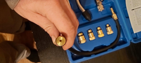 Tester Profesional de Compresie Motoare Benzină | 0-20 BAR | Set 8 Elemente [5]