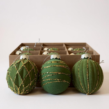 Globuri & Decoratiuni brad - Globuri Craciun Catifea vernil si Paiete - Set 9 - 8 cm