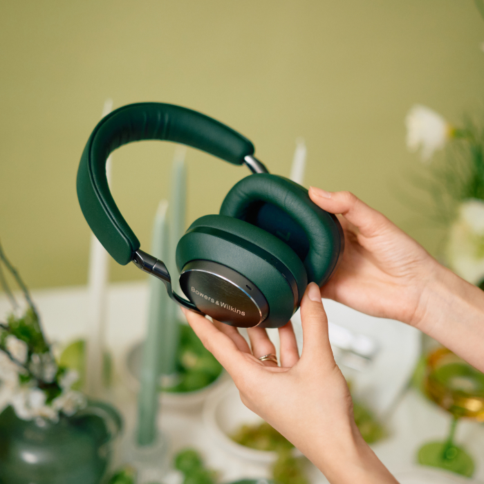 Bowers & WilkinsCasti Bowers & Wilkins PX8 [3]