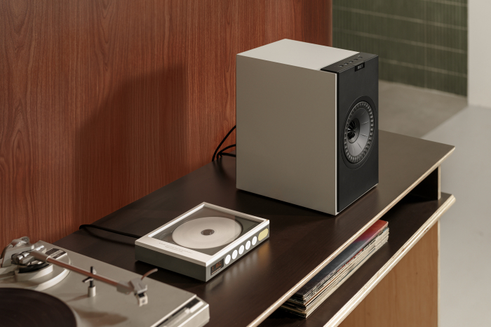 Boxe active KEF Coda W [3]