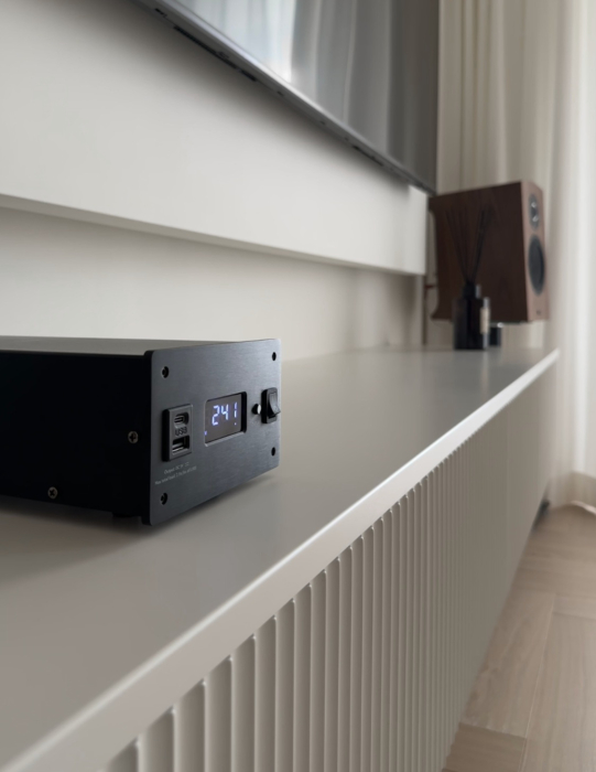 Sursa de alimentare liniara Taga Harmony LPS-100 [10]